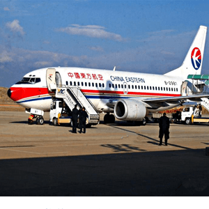 湛江吴川空运航空快运业稳步发展的原因是什么？